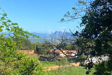 Casa à venda com 3 quartos, sendo 2 suítes, em Rasa, Armação dos Búzios, RJ