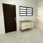 Casa para alugar com 2 quartos, sendo 1 suíte, no condomínio Terra Nostra III, São Paulo - SP