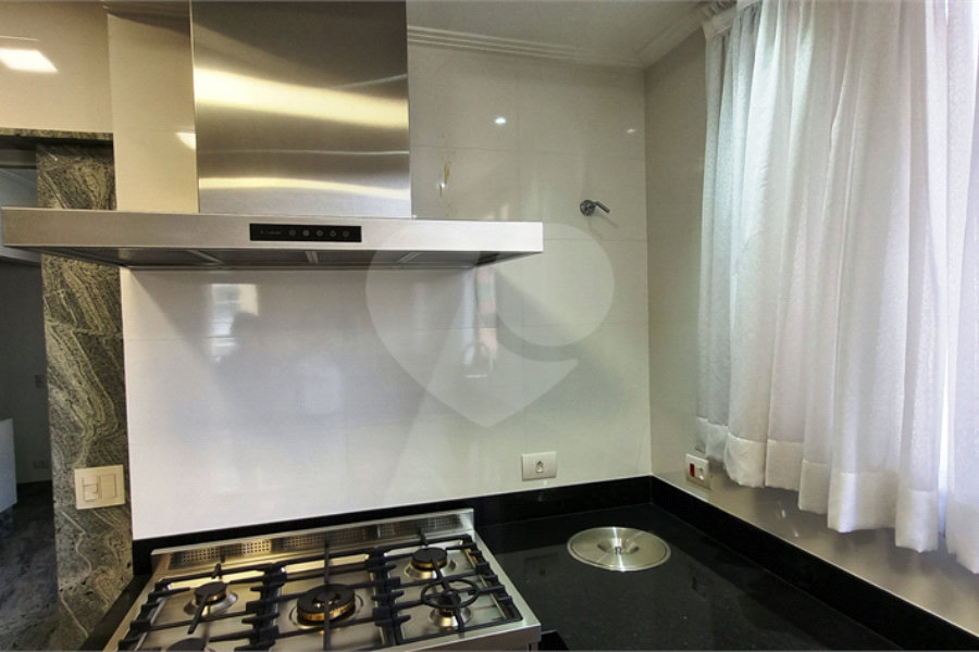 Apartamento à venda com 4 quartos, sendo 3 suítes, em Santana, São Paulo, SP