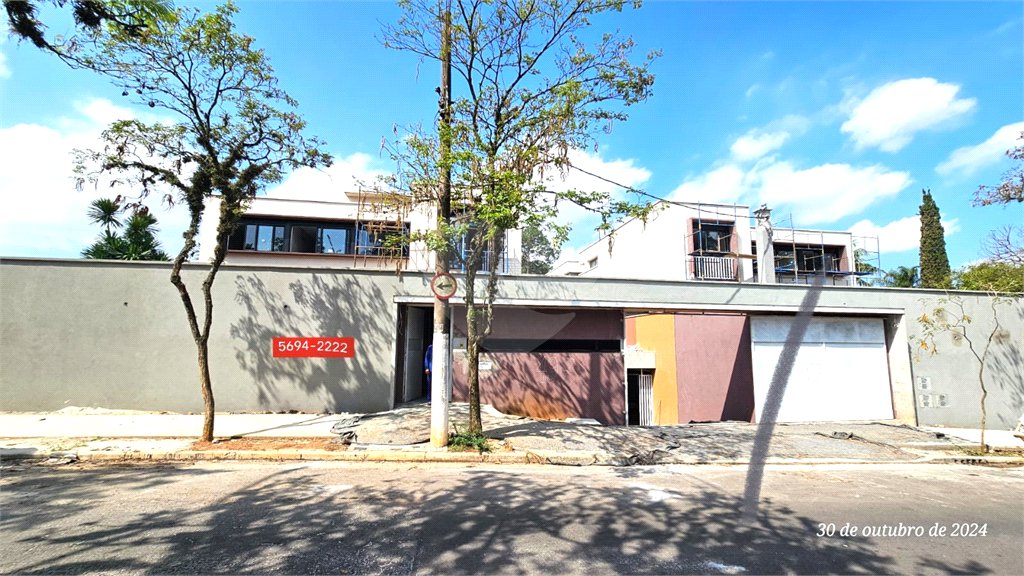 Casa à venda com 4 suítes no condomínio Garda, São Paulo - SP