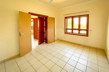 Casa à venda com 4 quartos, sendo 3 suítes, em Terras de Santo Antônio, Itapetininga, SP