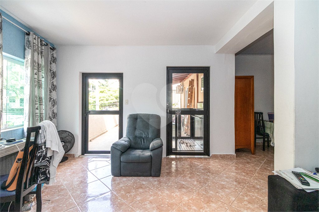 Casa Térrea à venda com 9 quartos, sendo 3 suítes, em Vila Romana, São Paulo, SP