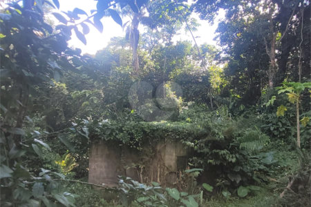 Chácara à venda com 3 quartos em Parque Alvorada, Suzano, SP