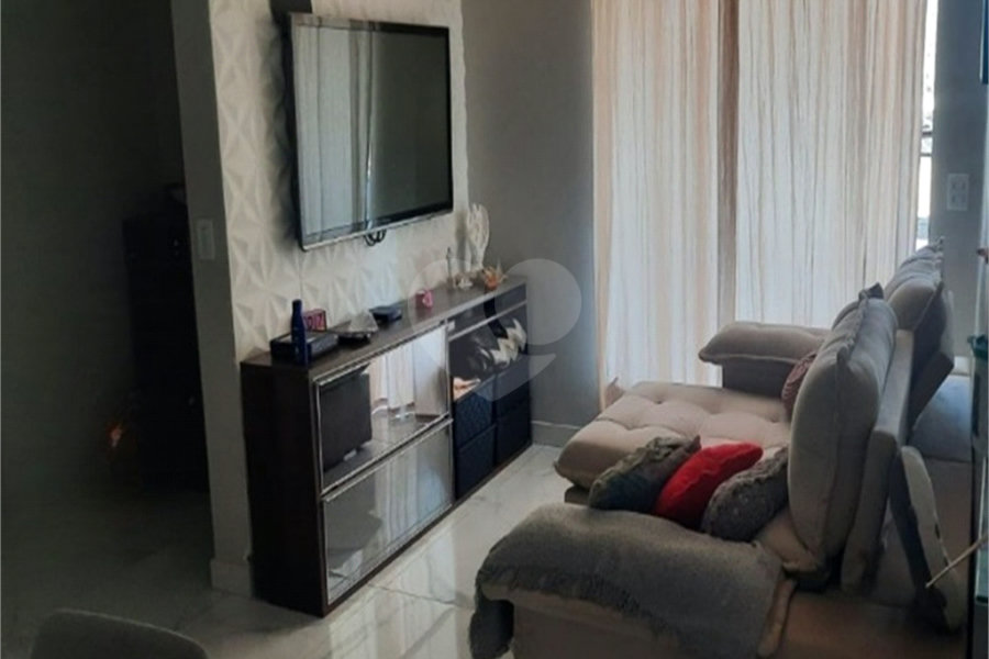 Apartamento à venda com 3 quartos, sendo 1 suíte, em Vila Guilherme, São Paulo, SP