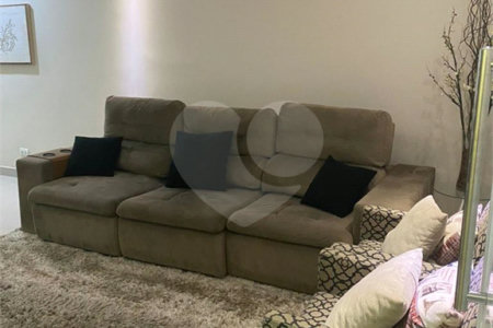 Sobrado à venda com 2 quartos, sendo 1 suíte, em Jardim Nova Germania, São Paulo, SP