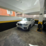 Apartamento 2 dormitórios (1 suíte), porteira fechada, 1 vaga demarcada, no José Menino, Santos
