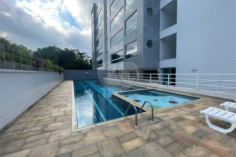 Apartamento à venda ou para alugar com 3 quartos, sendo 1 suíte,  em Riviera de São Lourenço, Bertioga, SP