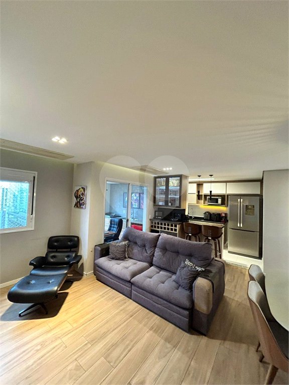 Apartamento à venda com 2 quartos, sendo 1 suíte, em Parque Reboucas, São Paulo, SP