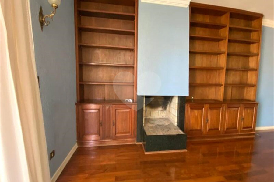 Casa Térrea à venda com 4 quartos, sendo 2 suítes, em Jardim Floresta, São Paulo, SP