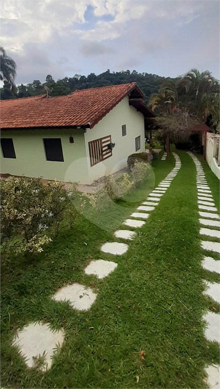 Casa em condomínio à venda com 3 quartos, sendo 1 suíte, no Centro, Bom Jesus dos Perdões, SP