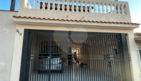 Sobrado à venda com 3 quartos, sendo 1 suíte,  em Jardim São Francisco, Indaiatuba, SP