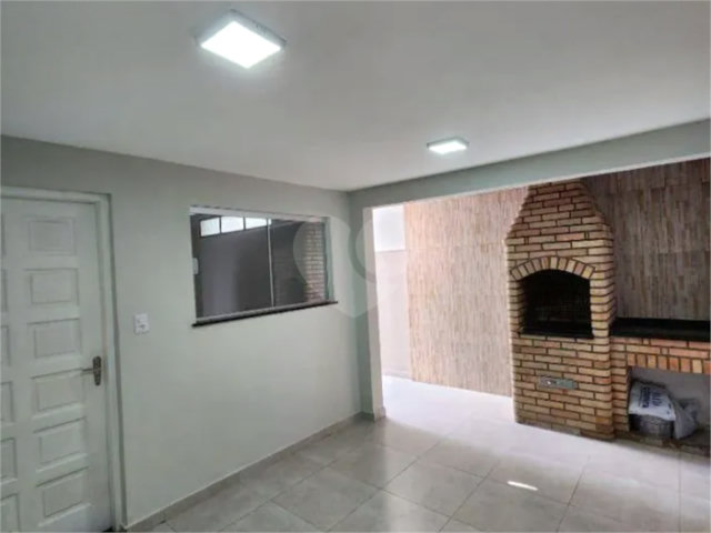 Sobrado à venda com 2 quartos em Vila Guedes, São Paulo, SP