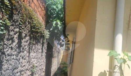 Casa Térrea à venda com 4 quartos em Vila Nivi, São Paulo, SP