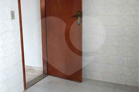 Sobrado à venda com 3 quartos, sendo 1 suíte, em Ressaca, Atibaia, SP