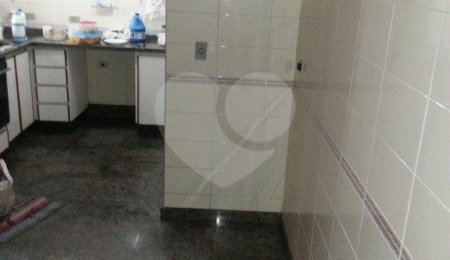 Sobrado à venda com 4 quartos, sendo 1 suíte,  em Vila Nova Cachoeirinha, São Paulo, SP