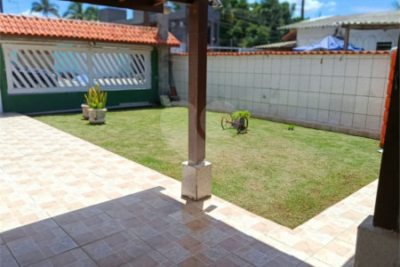 Casa à venda com 2 quartos, sendo 1 suíte,  em Vista Linda, Bertioga, SP