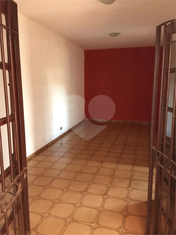 Sobrado à venda com 4 quartos, sendo 1 suíte,  em Santo Amaro, São Paulo, SP