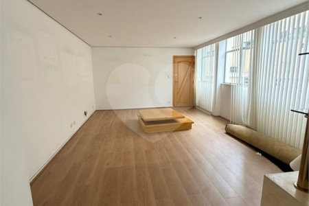 Apartamento à venda com 3 quartos, sendo 1 suíte, em Santa Cecília, São Paulo, SP
