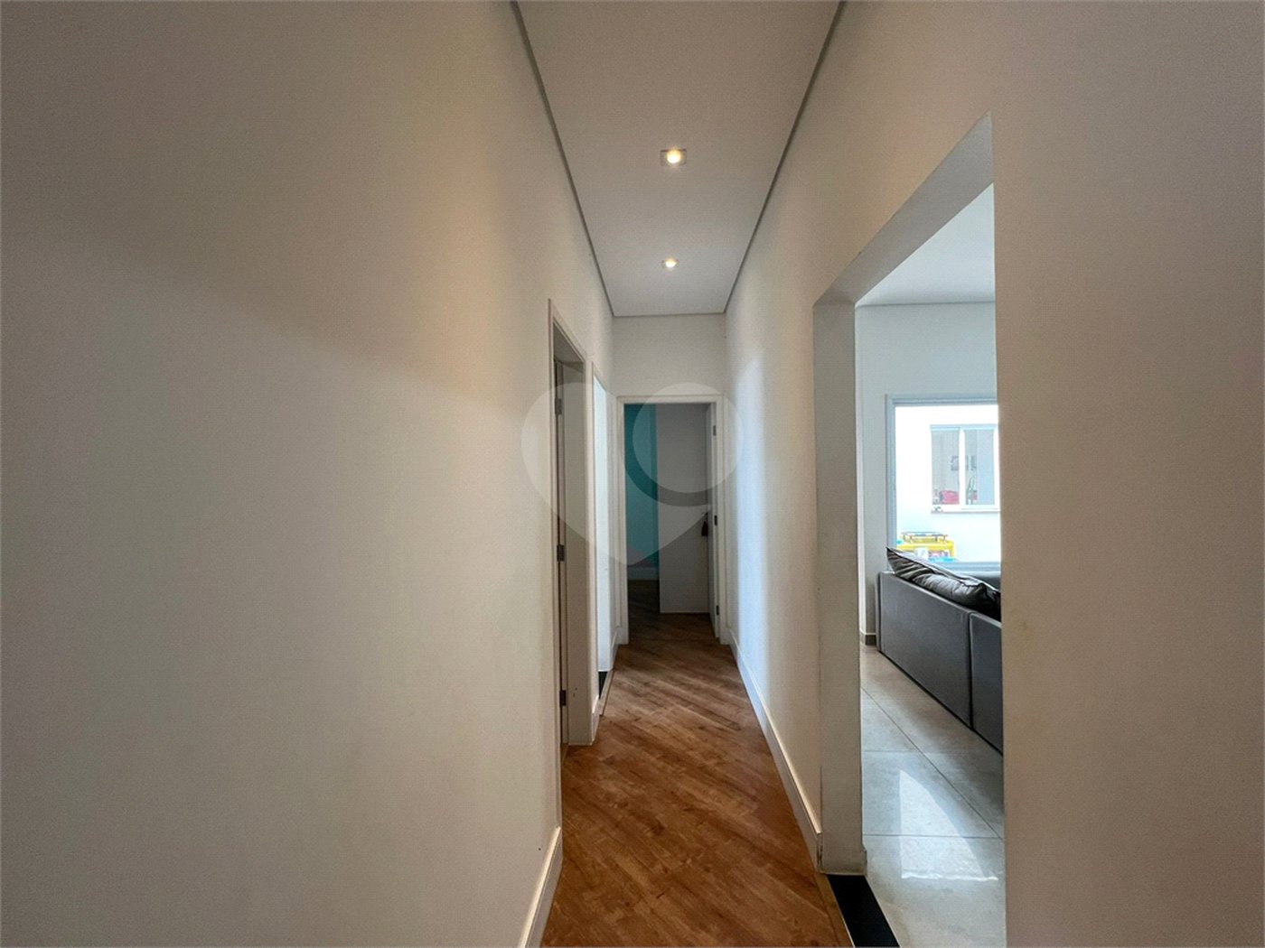 Casa à venda com 3 quartos, sendo 1 suíte,  no condomínio Golden Park Residence, Sorocaba - SP