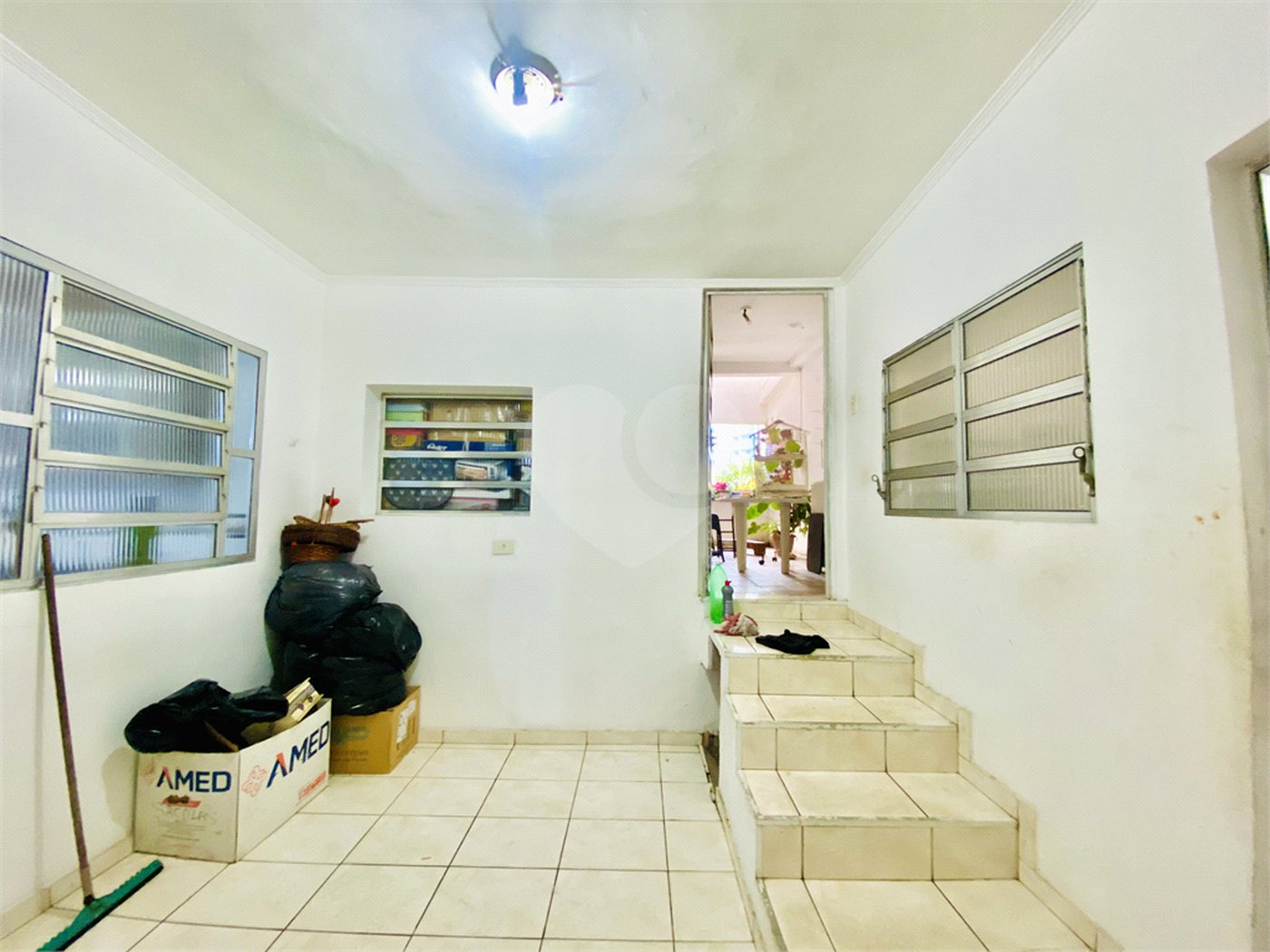 Sobrado à venda com 4 quartos, sendo 1 suíte, em Vila Gilda, Santo André, SP