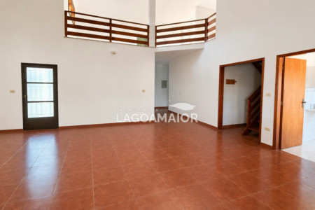 Casa para alugar com 3 quartos, sendo 2 suítes, em Jardim Alvorada, Três Lagoas, MS
