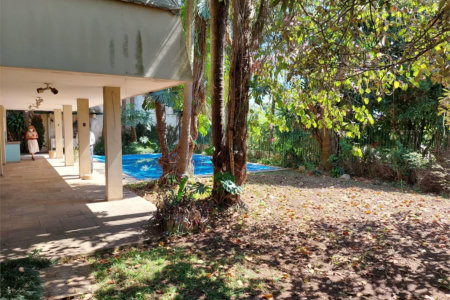 Casa à venda com 3 suítes em Jardim Leonor, São Paulo, SP