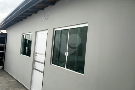 Casa à venda com 3 quartos, sendo 1 suíte,  em Jardim Armênia, Mogi das Cruzes, SP