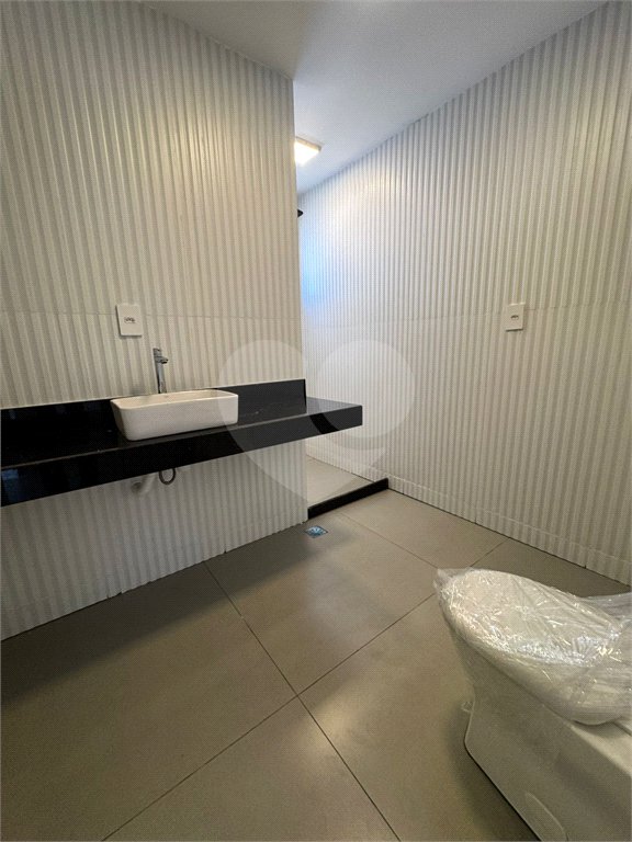 Casa à venda com 3 quartos, sendo 1 suíte, no condomínio Parque Guará, Rio de Janeiro - RJ