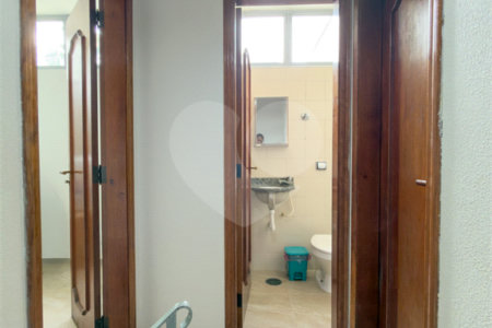Casa de Vila à venda com 3 quartos, sendo 1 suíte, em Indianópolis, São Paulo, SP
