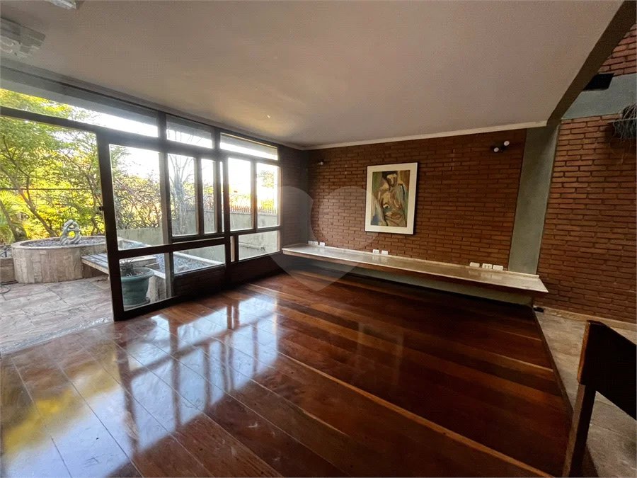 Sobrado à venda com 3 quartos, sendo 1 suíte, em Rolinópolis, São Paulo, SP