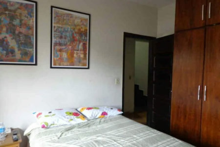 Casa à venda com 3 quartos, sendo 1 suíte, em Jardim Londrina, São Paulo, SP