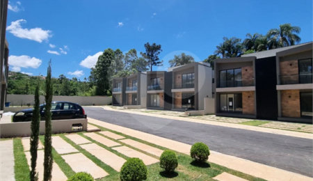 Casa à venda com 3 suítes no condomínio Vue 26, Atibaia - SP