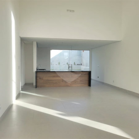 Casa à venda com 2 quartos, sendo 1 suíte, em Orla Norte, Porto Seguro, BA