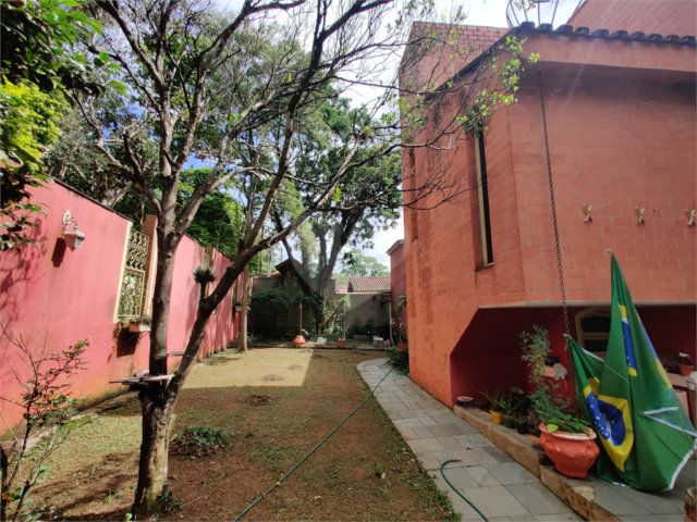 Casa à venda com 4 quartos, sendo 1 suíte,  no condomínio Chacarás Bela Vista, Mairiporã - SP