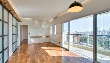 Apartamento à venda com 3 quartos, sendo 1 suíte,  em Santo Amaro, São Paulo, SP