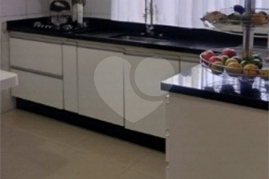 Sobrado à venda com 3 suítes em Vila Guilherme, São Paulo, SP