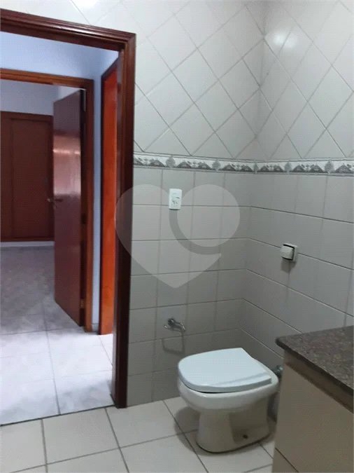 Apartamento à venda ou para alugar com 2 quartos, sendo 1 suíte,  no Centro, São Roque, SP