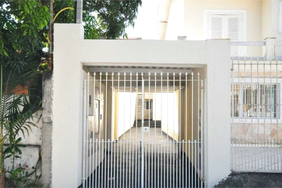 Casa à venda com 3 quartos, sendo 1 suíte, em Butantã, São Paulo, SP