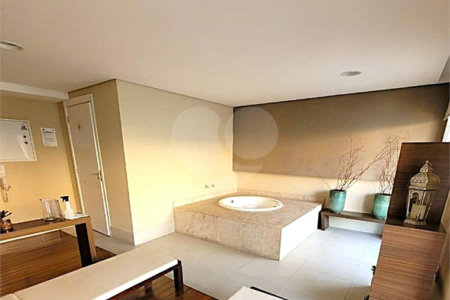 Na Mooca á venda Apartamento / Studio com 51m² 1 dormitório e 1 vaga.