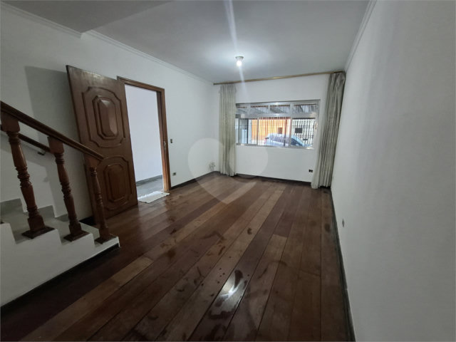 Sobrado à venda com 3 quartos, sendo 1 suíte,  em Campo Grande, São Paulo, SP