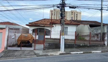 Terreno à venda com 3 quartos no Centro, Poá, SP