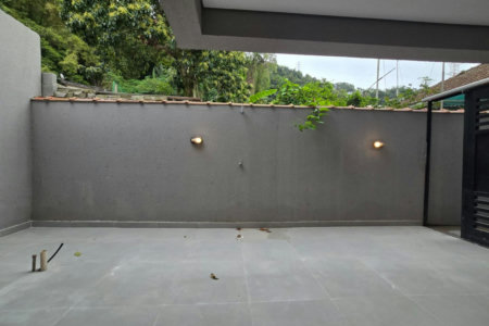 Casa com 2 dormitórios à venda, 89 m² por R$ 700.000,00 - Marapé - Santos/SP