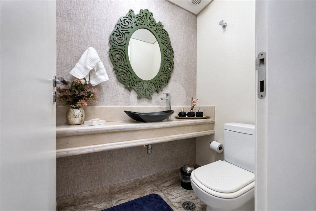 Apartamento à venda com 3 suítes em Santo Amaro, São Paulo, SP