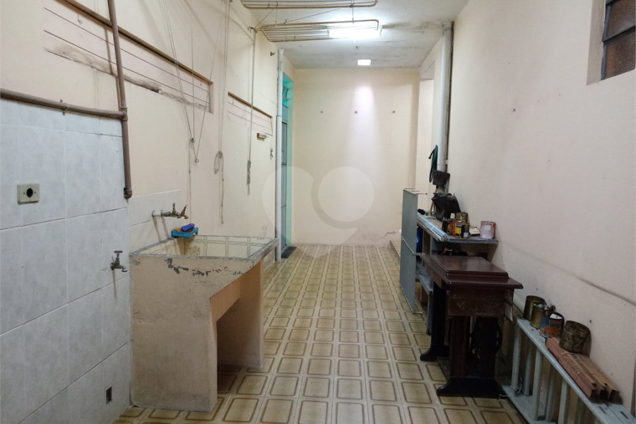 Sobrado à venda com 5 quartos em Horto, São Paulo, SP