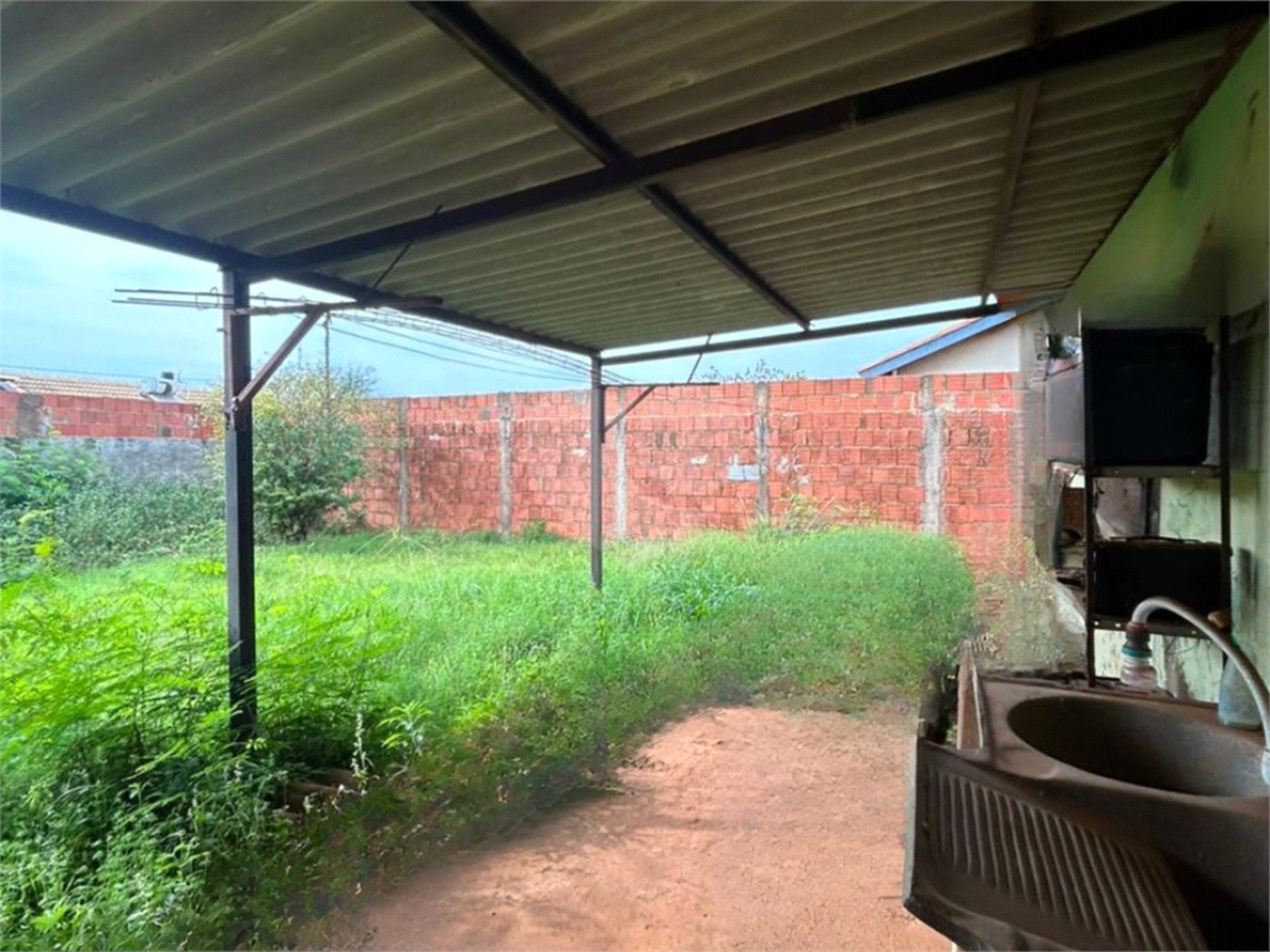 Casa à venda com 2 quartos em Residencial Kamel Saad, Ponta Porã, MS