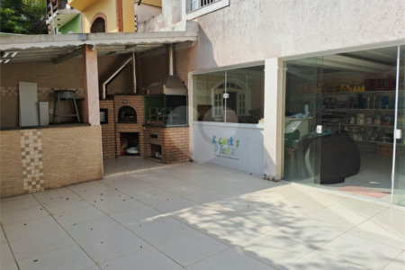 Casa à venda com 4 quartos, sendo 2 suítes, em Vila Indiana, São Paulo, SP