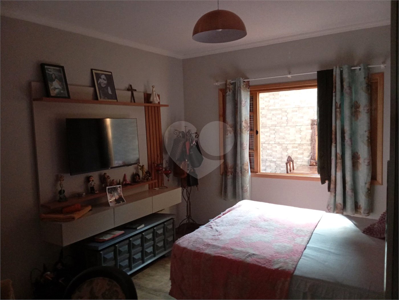 Casa à venda com 4 quartos, sendo 2 suítes,  em Guaxinduva, Atibaia, SP