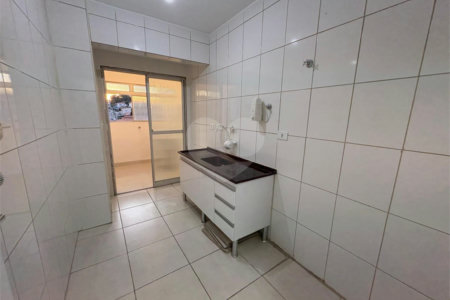 Apartamento à venda com 3 quartos, sendo 1 suíte,  em Cidade Vargas, São Paulo, SP