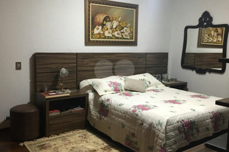Casa à venda com 5 quartos, sendo 4 suítes,  em Vila Tramontano, São Paulo, SP