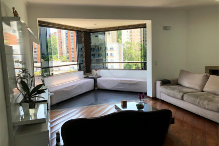 Cobertura à venda com 5 quartos, sendo 3 suítes, em Vila Andrade, São Paulo, SP